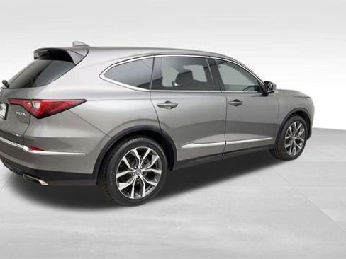 Used 2023 Acura MDX SH-AWD w/ Technology Package image 2