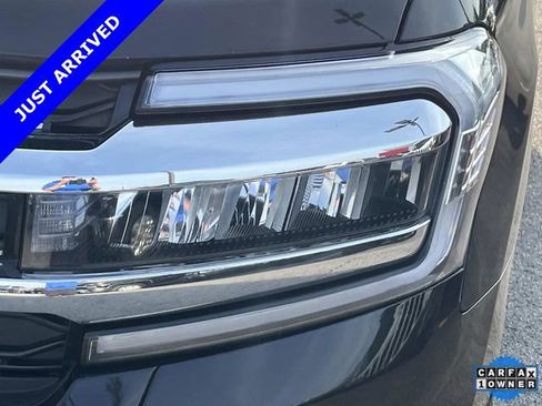Used 2022 Ford Expedition Max Limited AWD/4WD image 9