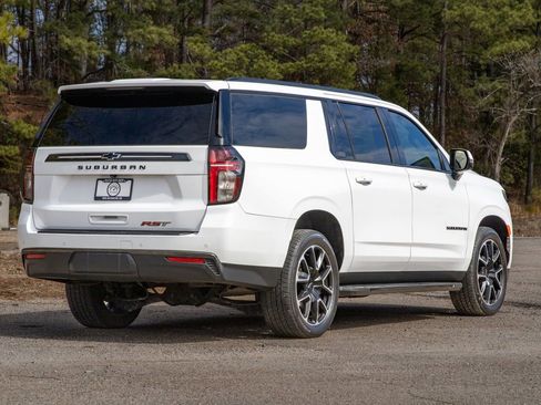 Used 2021 Chevrolet Suburban RST w/ Luxury Package image 6