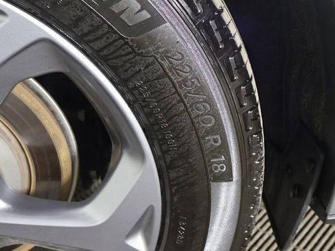 Used 2024 Ford Escape ST-Line image 21