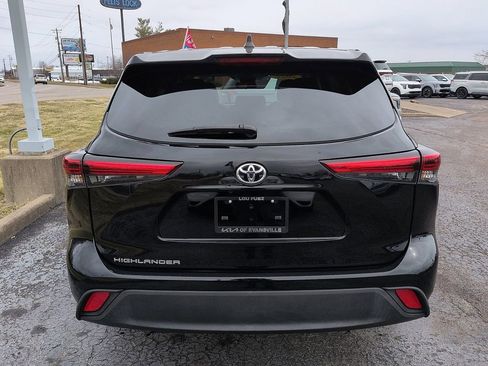 Used 2022 Toyota Highlander L image 6