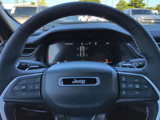 New 2027 Jeep Grand Cherokee Altitude RWD image 29