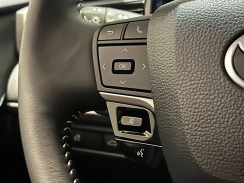 New 2026 Toyota Camry SE FWD image 29