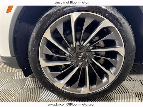 Used 2025 Lincoln Aviator Reserve w/ Equipment Group 201A AWD/4WD image 19