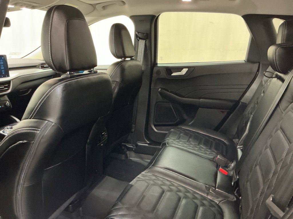 Used 2024 Ford Escape Platinum w/ Premium Technology Package AWD/4WD image 37