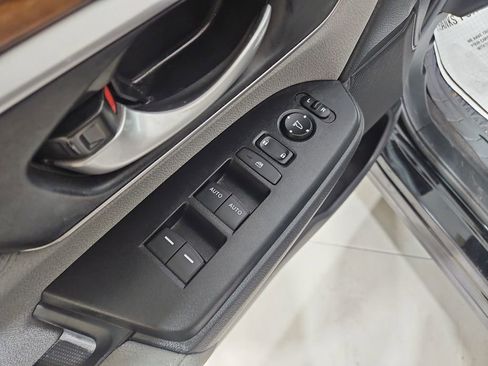 Used 2022 Honda CR-V EX image 11