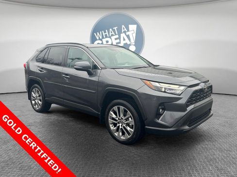 Used 2023 Toyota RAV4 XLE Premium image 1