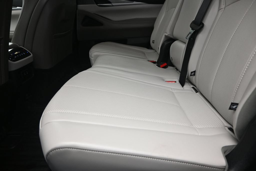 Used 2026 INFINITI QX60 Pure w/ Cargo Package FWD image 16