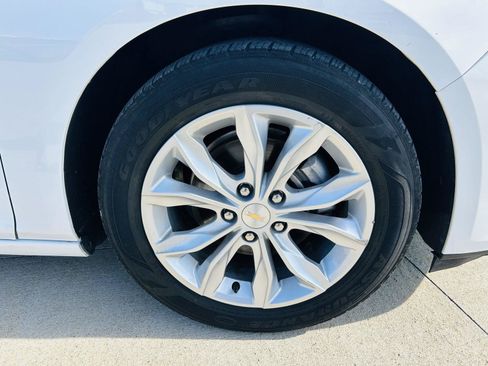 Used 2024 Chevrolet Malibu LT FWD image 37