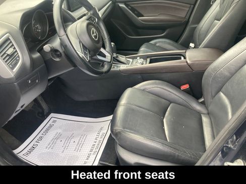 Used 2018 MAZDA MAZDA3 Touring image 11