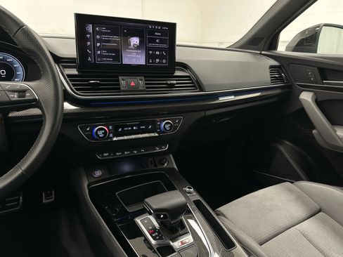 Used 2024 Audi SQ5 Prestige AWD/4WD image 28