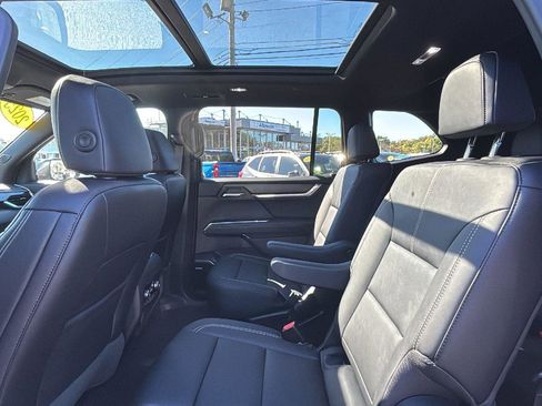 New 2025 GMC Acadia Elevation w/ Elevation Premium Package image 29