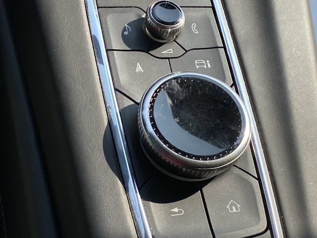 Certified 2023 Cadillac Escalade V AWD/4WD image 28