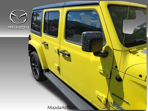 Used 2022 Jeep Wrangler Unlimited Sahara image 15