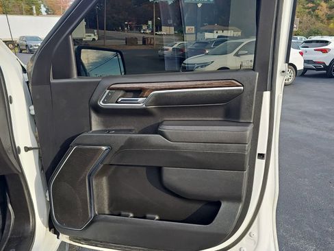 Used 2023 GMC Sierra 1500 SLE image 21