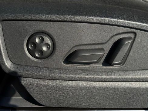 Used 2023 Audi Q5 2.0T Premium w/ Convenience Package image 31