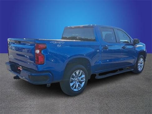 Used 2024 Chevrolet Silverado 1500 Custom image 4