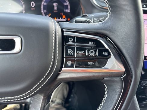 Certified 2023 Jeep Grand Cherokee Overland w/ Adv Protech Group III AWD/4WD image 20