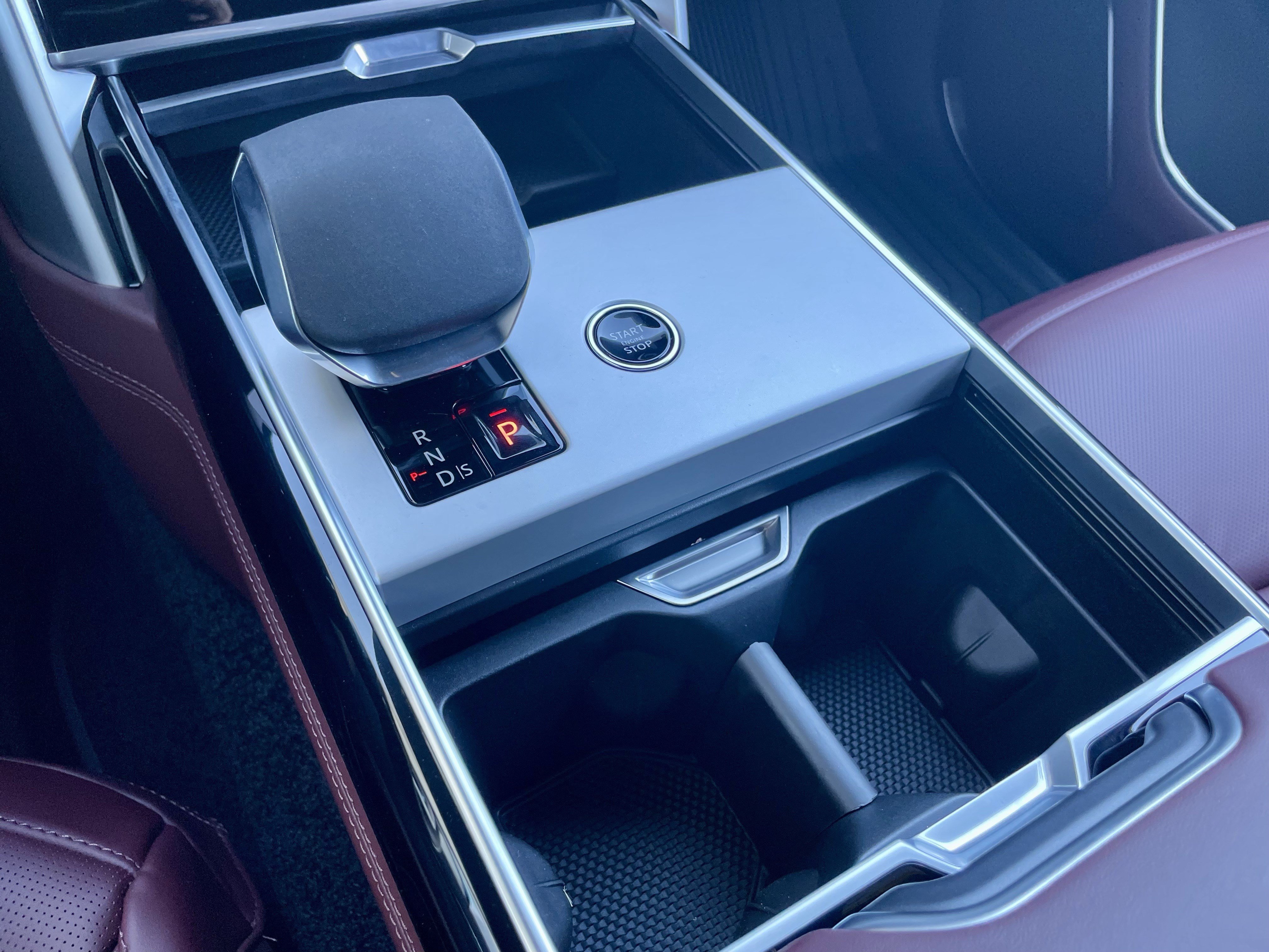 New 2026 Land Rover Range Rover Autobiography AWD/4WD image 20