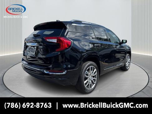 New 2024 GMC Terrain Denali w/ Denali Premium Package image 5