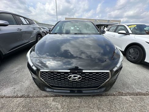 Used 2018 Hyundai Elantra GT Sport FWD image 25