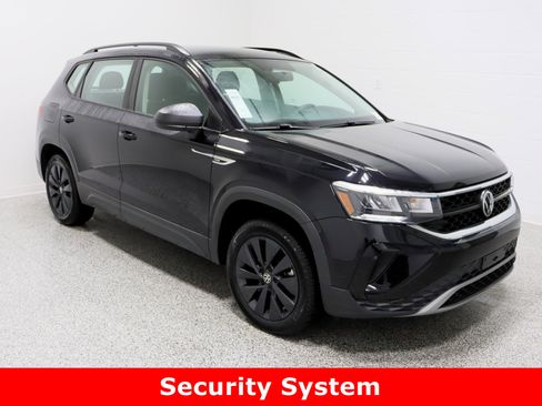 Used 2022 Volkswagen Taos S image 4