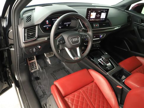 Certified 2022 Audi SQ5 Prestige w/ Prestige Package AWD/4WD image 15
