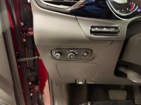 Used 2021 Buick Encore GX Select w/ Advanced Technology Package FWD image 18