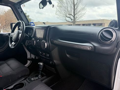 Used 2012 Jeep Wrangler Sport image 15