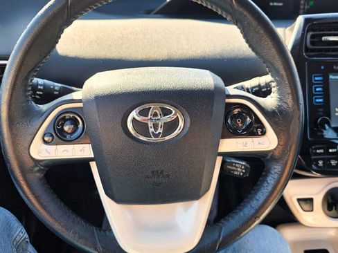 Used 2016 Toyota Prius Four Touring w/ Four Season Floor Mat Package FWD image 20