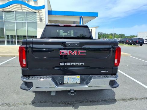 Used 2026 GMC Sierra 1500 SLT AWD/4WD image 4