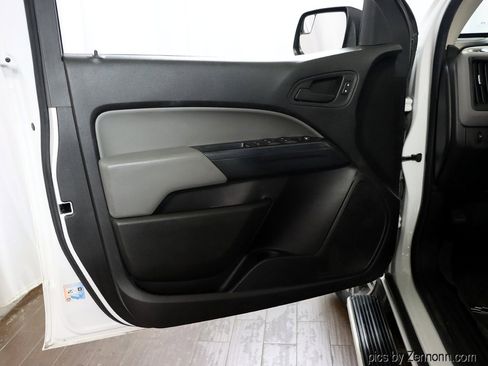 Used 2019 Chevrolet Colorado W/T w/ Custom Special Edition image 24