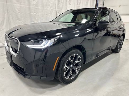 Used 2025 BMW X3 xDrive30i w/ M Sport Package image 3