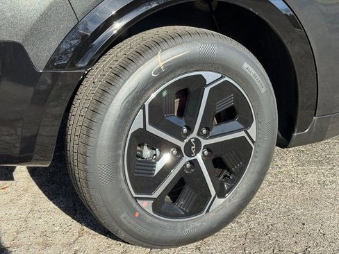 New 2026 Kia Niro SX image 4