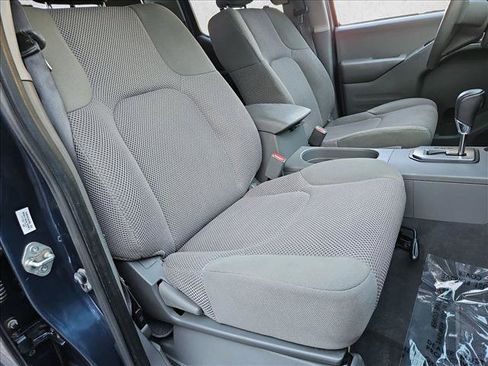 Used 2021 Nissan Frontier SV AWD/4WD image 18