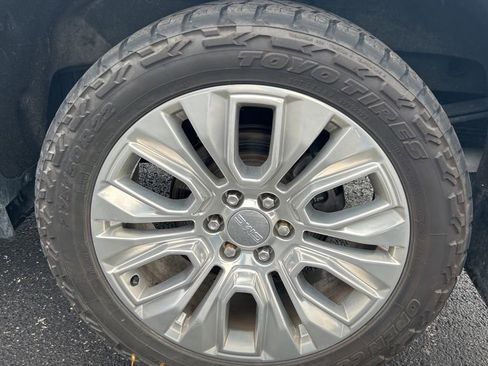 Used 2020 GMC Sierra 1500 Denali w/ Denali Ultimate Package image 11