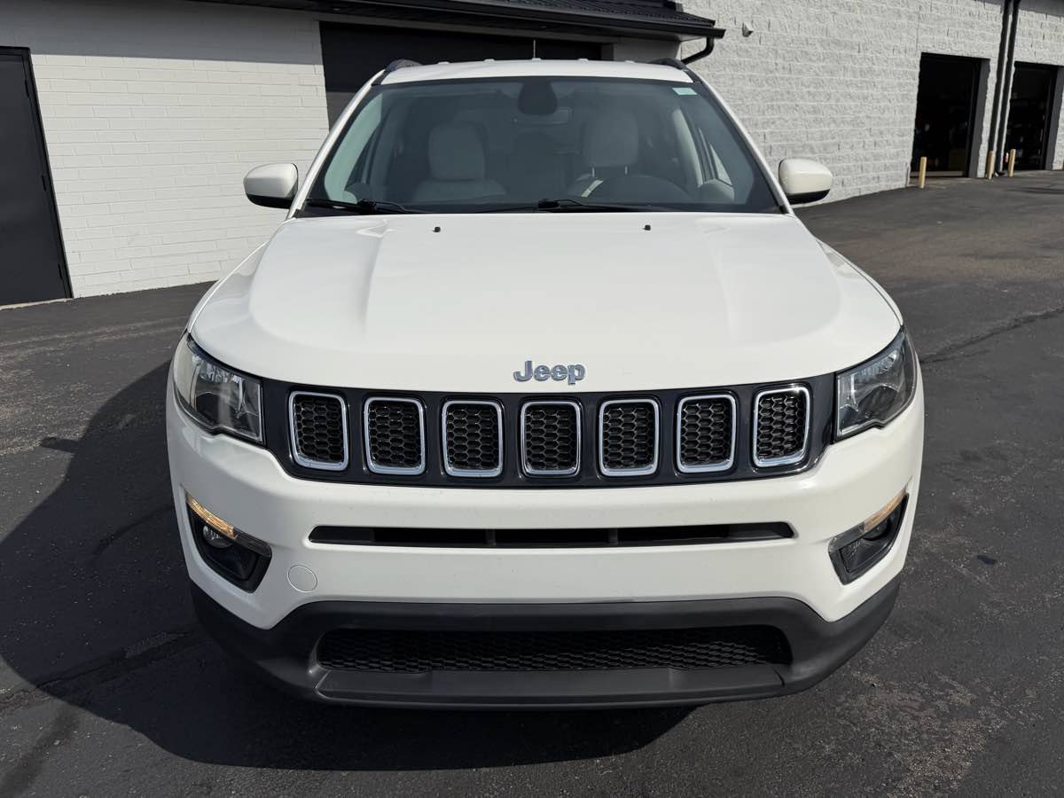 Used 2018 Jeep Compass Latitude w/ Popular Equipment Group AWD/4WD image 7