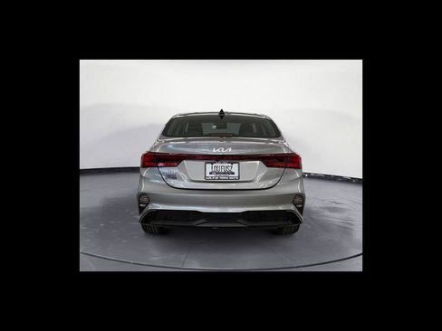 Used 2023 Kia Forte Sedan FWD image 5