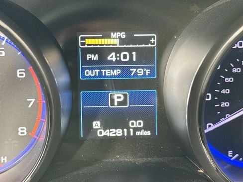 Used 2018 Subaru Outback 2.5i Limited w/ Popular Package #2 image 12