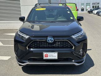 Used 2023 Toyota RAV4 SE w/ Weather & Moonroof Package AWD/4WD video 2