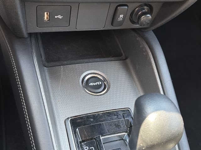 Used 2024 Mitsubishi Outlander Sport ES AWD/4WD image 23