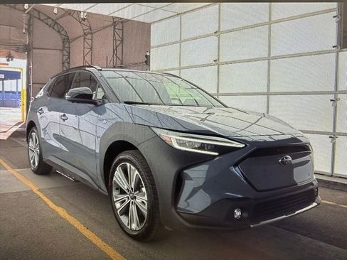 Used 2024 Subaru Solterra Touring image 5