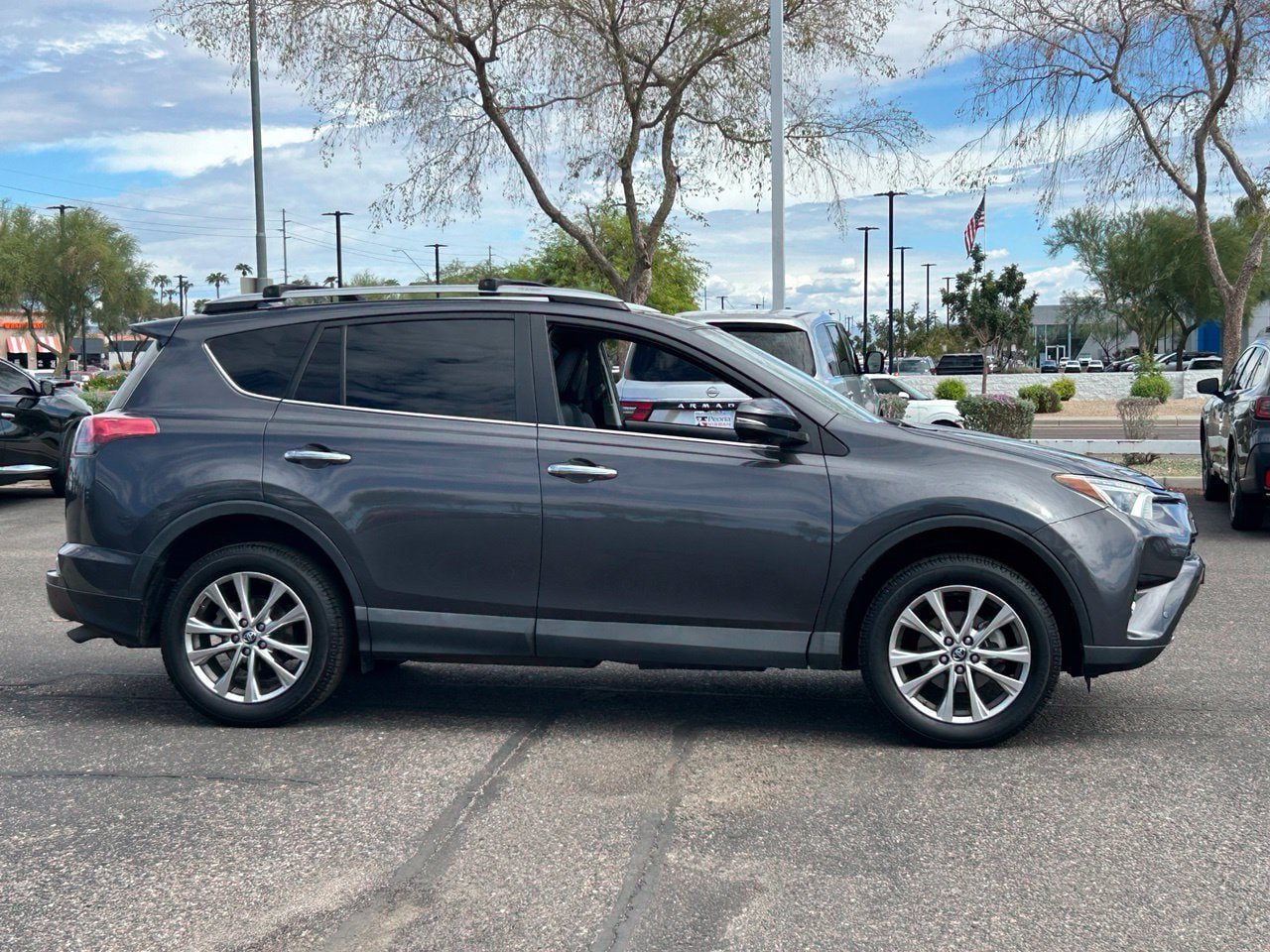 Used 2018 Toyota RAV4 Limited w/ Advanced Technology Package AWD/4WD image 6