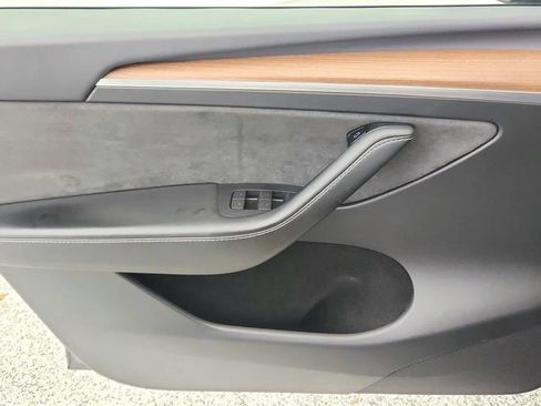 Used 2024 Tesla Model Y Long Range RWD image 24