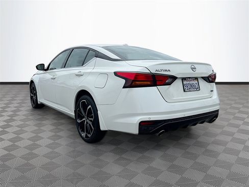 Used 2025 Nissan Altima 2.5 SR image 5