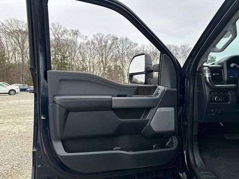 Certified 2024 Ford F250 Lariat w/ Lariat Ultimate Package image 27