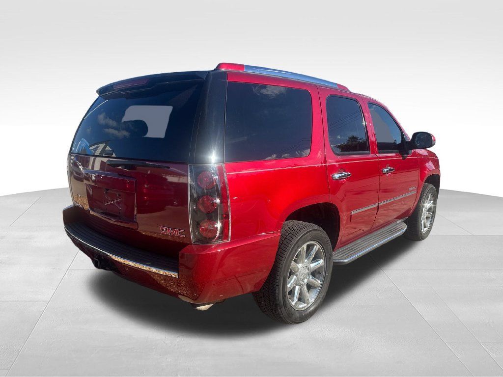 Used 2013 GMC Yukon Denali AWD/4WD image 5