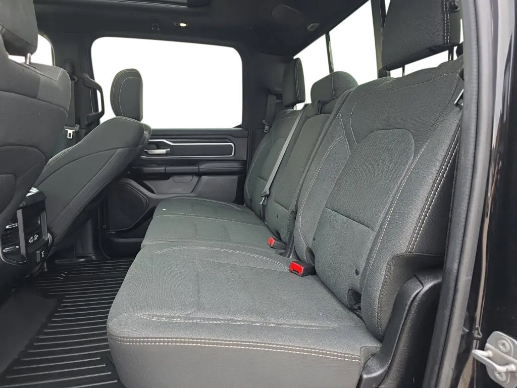 Used 2019 RAM 1500 Big Horn AWD/4WD image 19