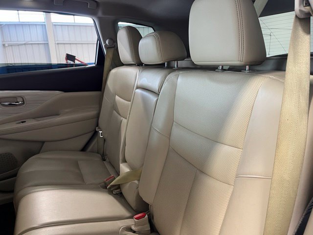 Used 2016 Nissan Murano Platinum w/ Platinum Technology Package FWD image 19