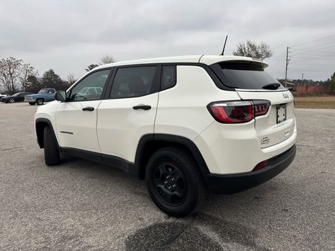 Used 2020 Jeep Compass Sport image 5
